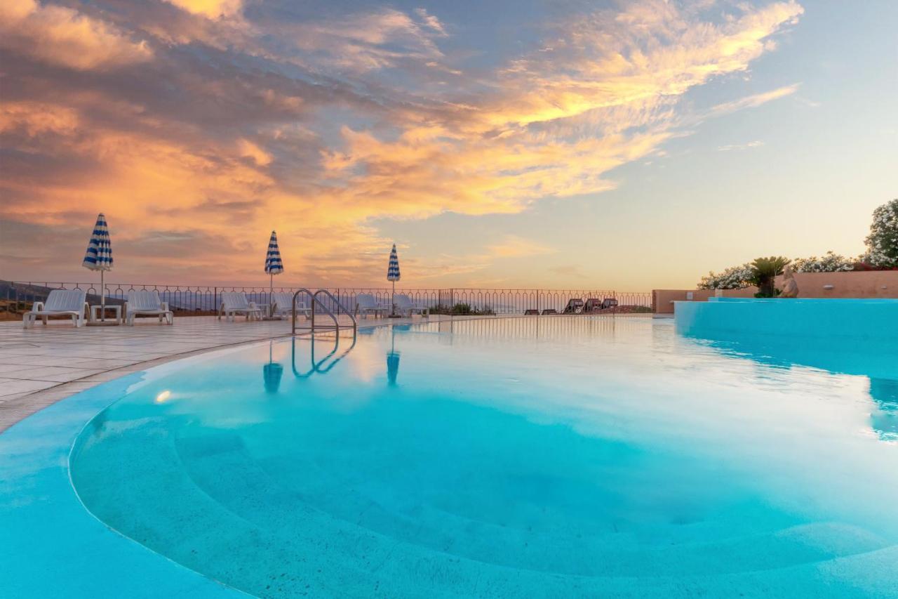 Residence Pala Stiddata With Panoramic Swimming Pool Trinita d'Agultu e Vignola Exterior photo