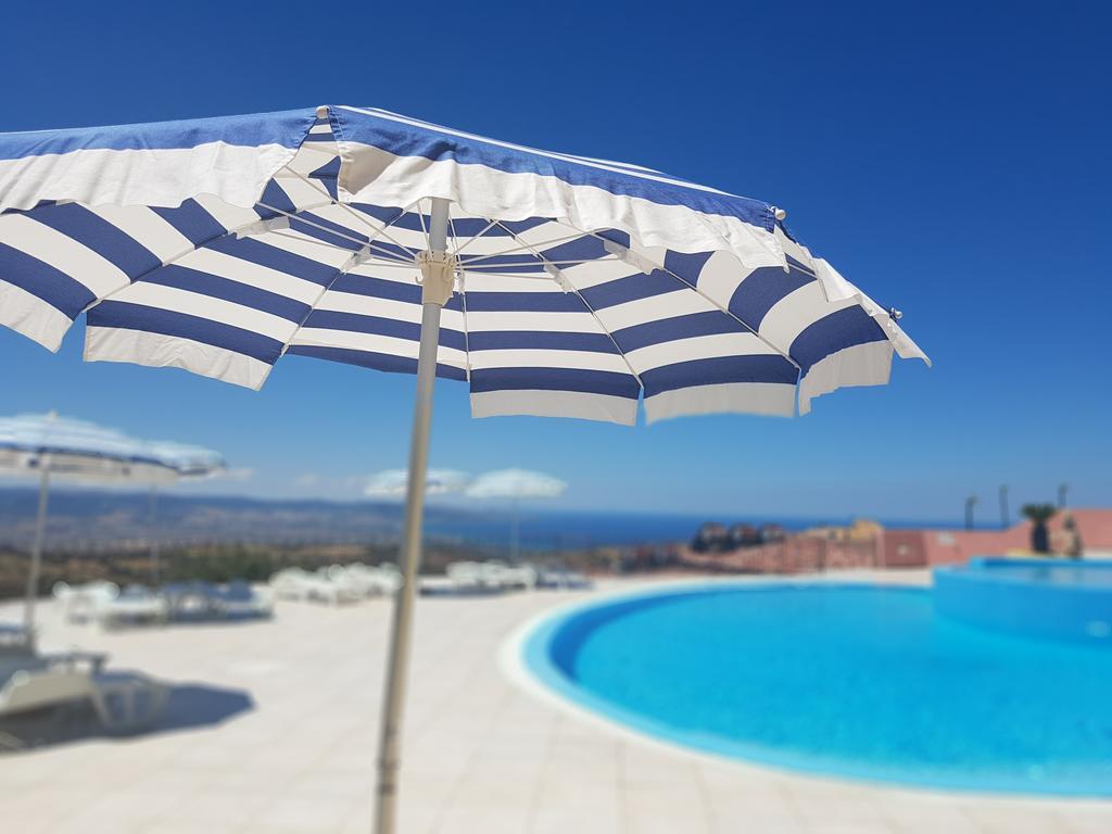 Residence Pala Stiddata With Panoramic Swimming Pool Trinita d'Agultu e Vignola Exterior photo