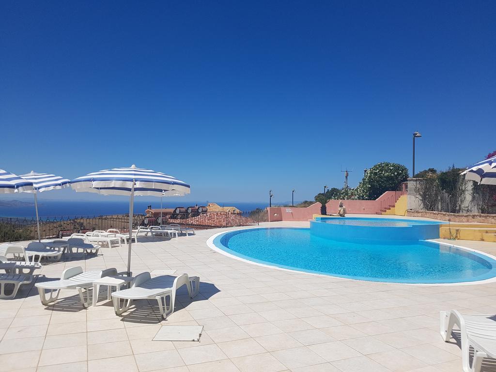 Residence Pala Stiddata With Panoramic Swimming Pool Trinita d'Agultu e Vignola Exterior photo